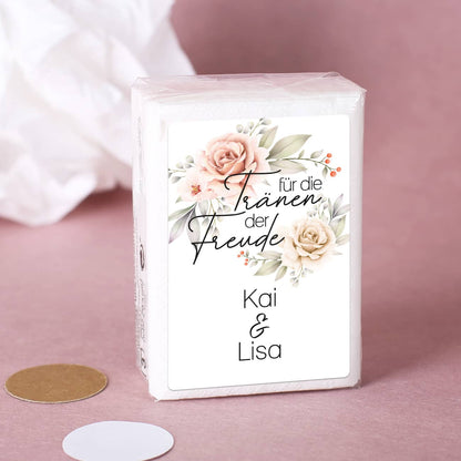 Kleine Taschentuch-Verpackung mit Aufkleber samt Ihren Wunschnamen 