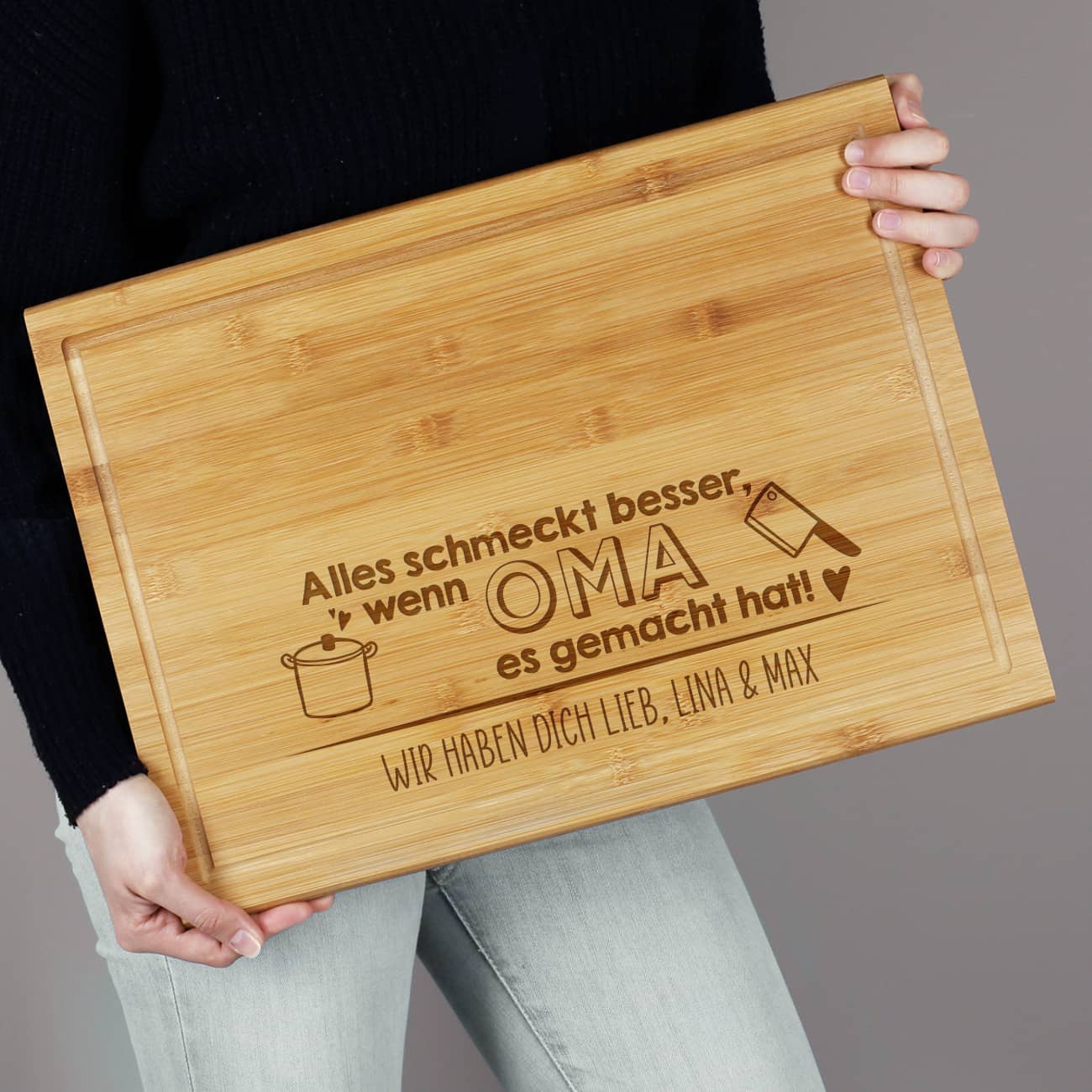 Alles schmeckt besser - Schneidebrett mit Namensgravur und Wunschtext