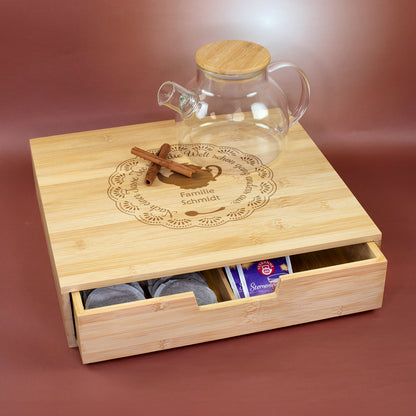 Teebox aus Bambus mit Name graviert | Personalisierte Tee Aufbewahrungsbox mit Schublade als Geschenk