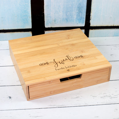 Bambus Organizer mit Schublade und lasergraviertem Home Sweet Home Motiv mit Familienname