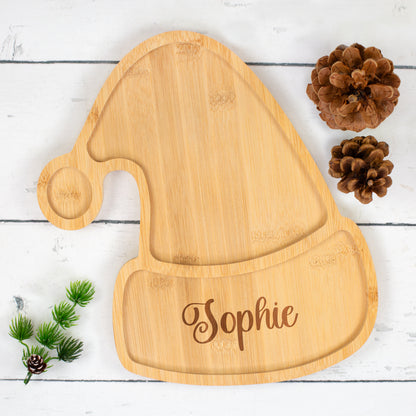 Plätzchenteller mit Name graviert | Bambus Servierbrett Weihnachtsmütze als Geschenk für Weihnachten