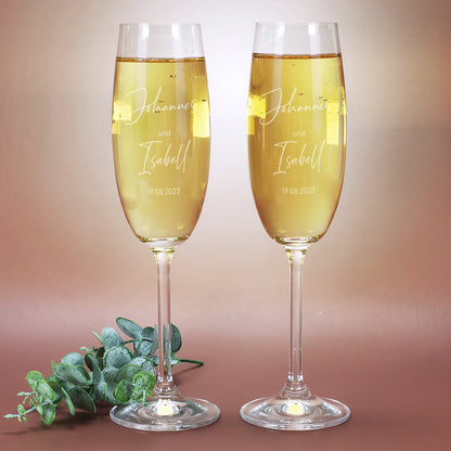 Sektgläser mit Namen & Datum graviert