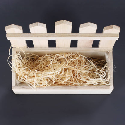 Geschenkkorb mit Zaun als Dekoration