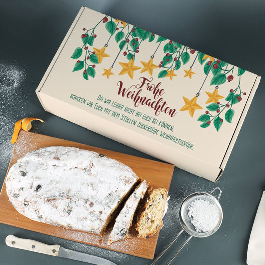 Leckerer Rosinenstollen in personalisierter Verpackung zu Weihnachten