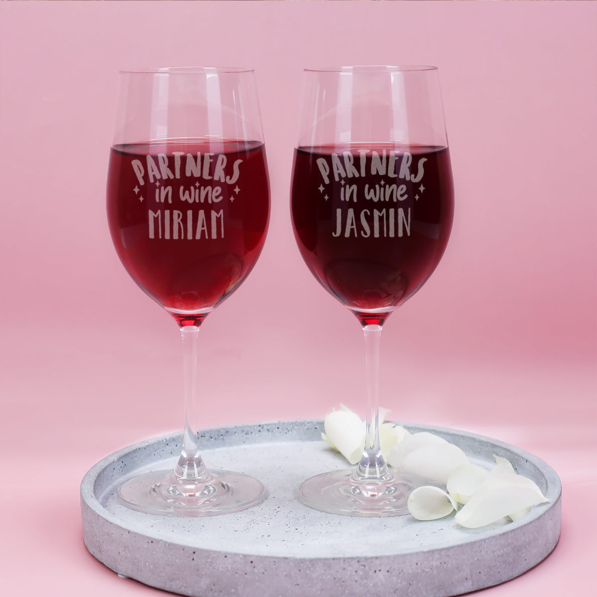 Partners in Wine - Wein Geschenk Set mit zwei Weingläsern und veganem Biorebe Wein