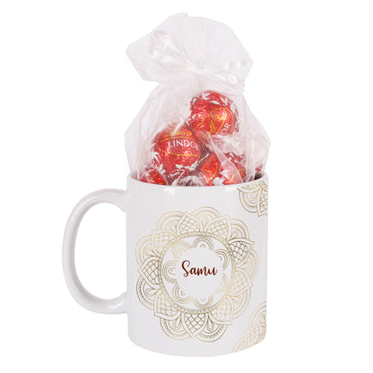 Geschenkset zu Ramadan mit personalisierter Tasse im Mandala-Design und süßer Füllung nach Wahl