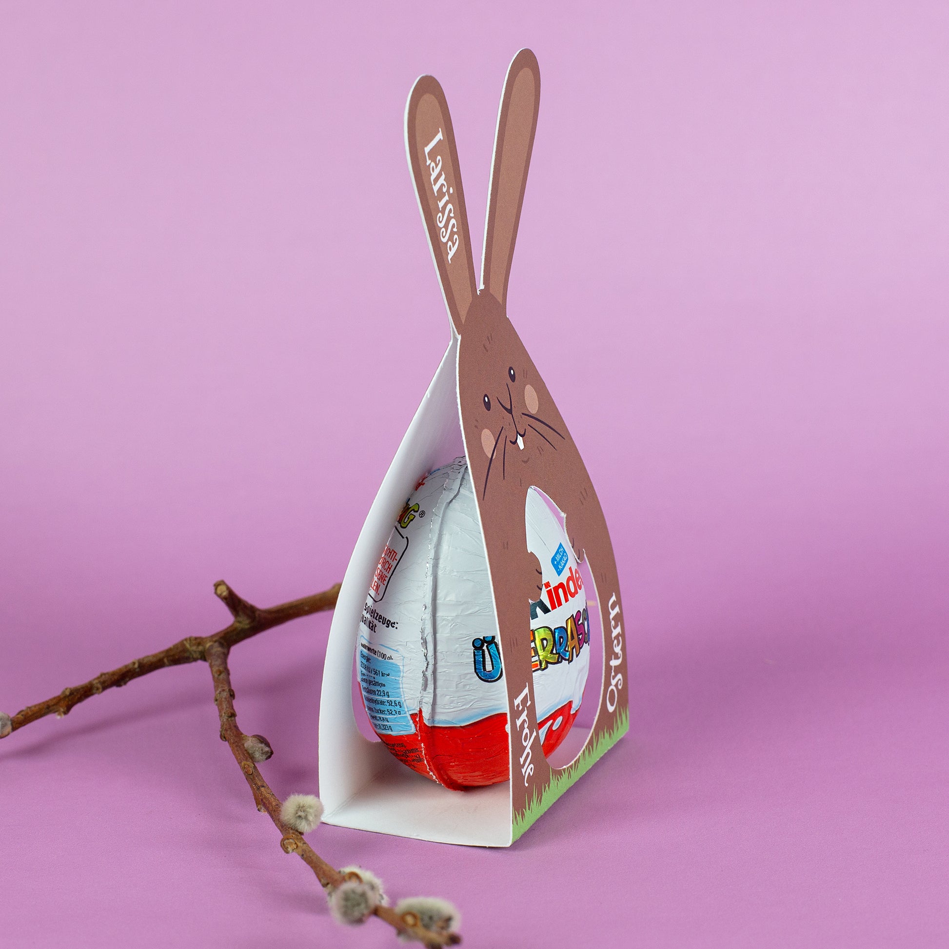 Seitenansicht der Hasen Osterverpackung mit Überraschungsei