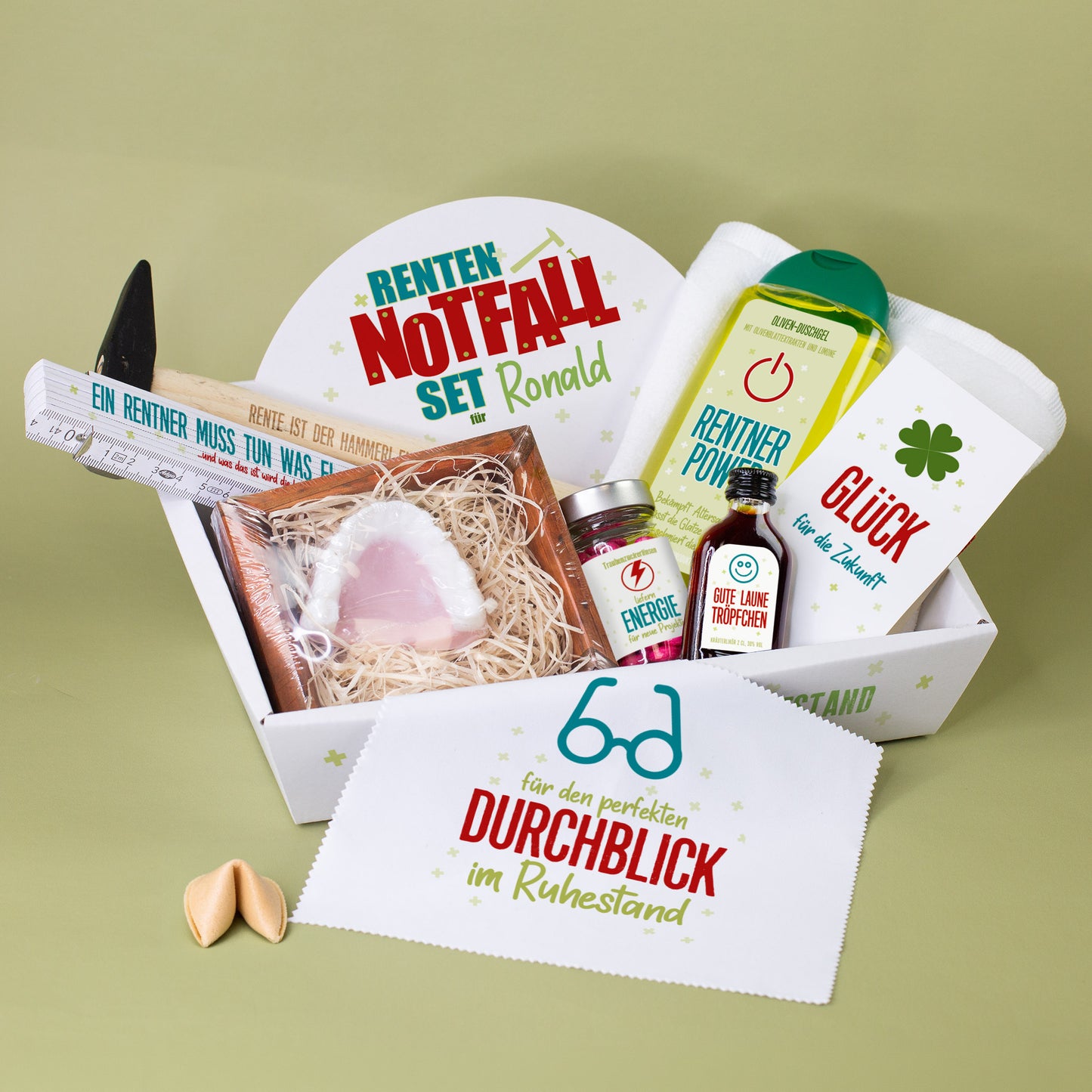 Renten Notfallbox Geschenkset mit Name, Duschgel, Handtuch, Hammer, Zollstock und kleinen Extras