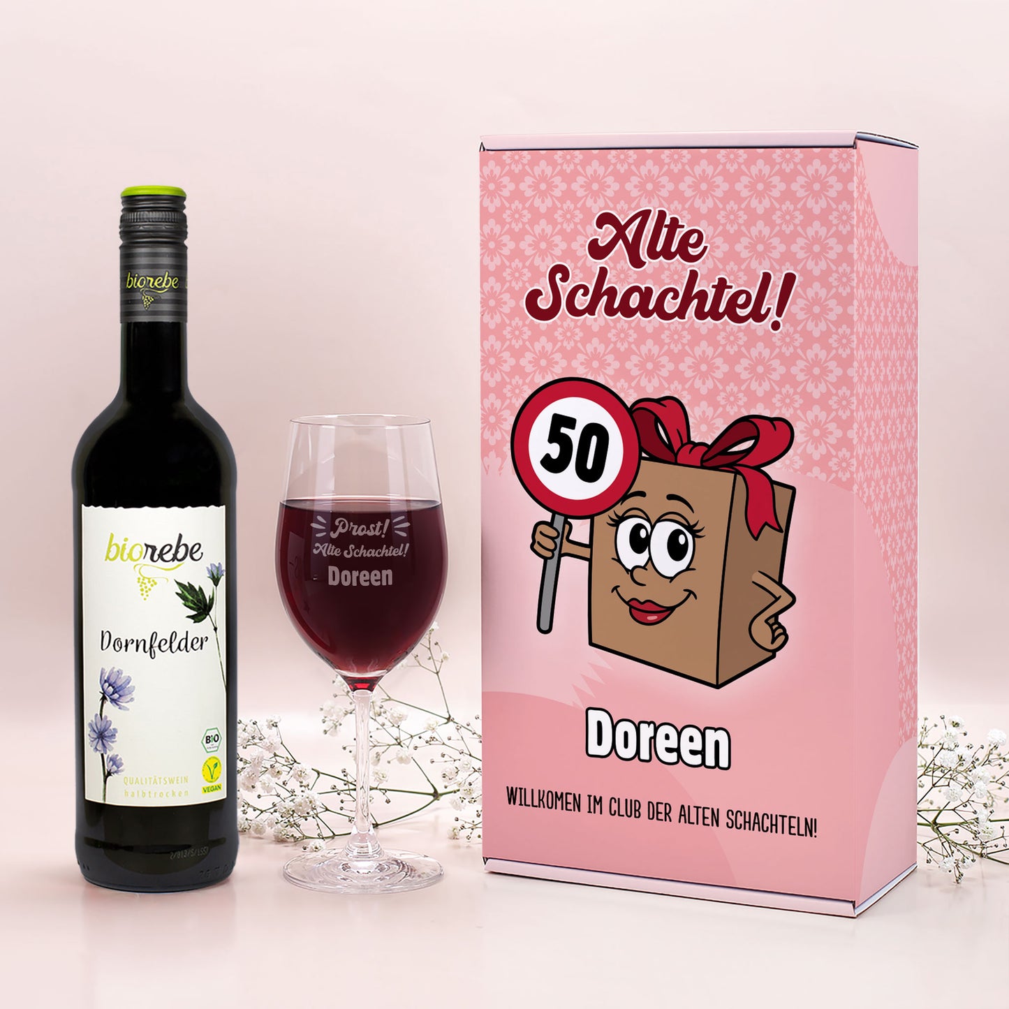 Bio Wein Geschenkset mit Dornfelder, graviertem Weinglas und Geschenkbox im Motiv Alte Schachtel