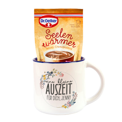 Tasse Eine kleine Auszeit personalisiert mit Wunschtext und Schokoladen Tassenpudding