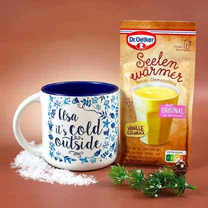 Personalisierte Tasse „Elsa it's cold outside“ mit Vanille Tassenpudding und Winterdekoration