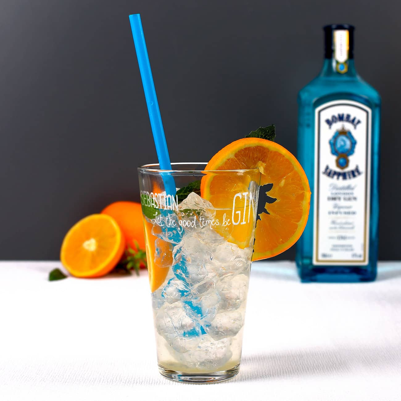 Mit Namen graviertes Gin-Glas