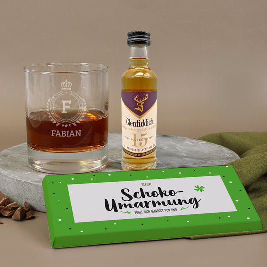 Whisky-Geschenkset zum Abschied mit Glenfiddich, graviertem Glas und Schokolade