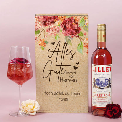 Alles Gute kommt von Herzen - Modernes Präsent zum Geburtstag mit Lillet Rosé und Weinglas mit Namensgravur