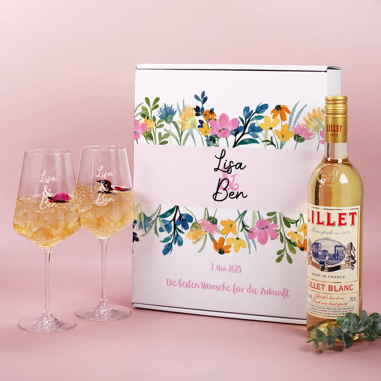 Lillet Geschenkset zur Hochzeit mit Wildblumen und Ihren Wunschangaben bedruckt