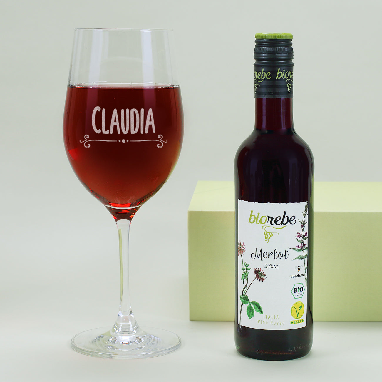 Biorebe Rotwein mit Glas