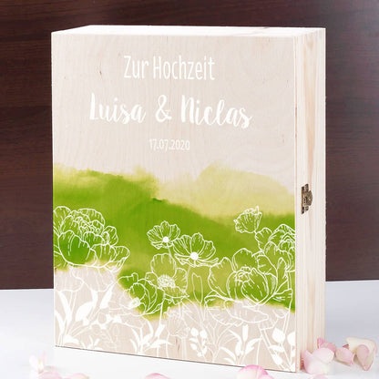 Individuell bedruckte Holzbox mit Blumen im Line Art Stil als romatische Geschenkverpackung