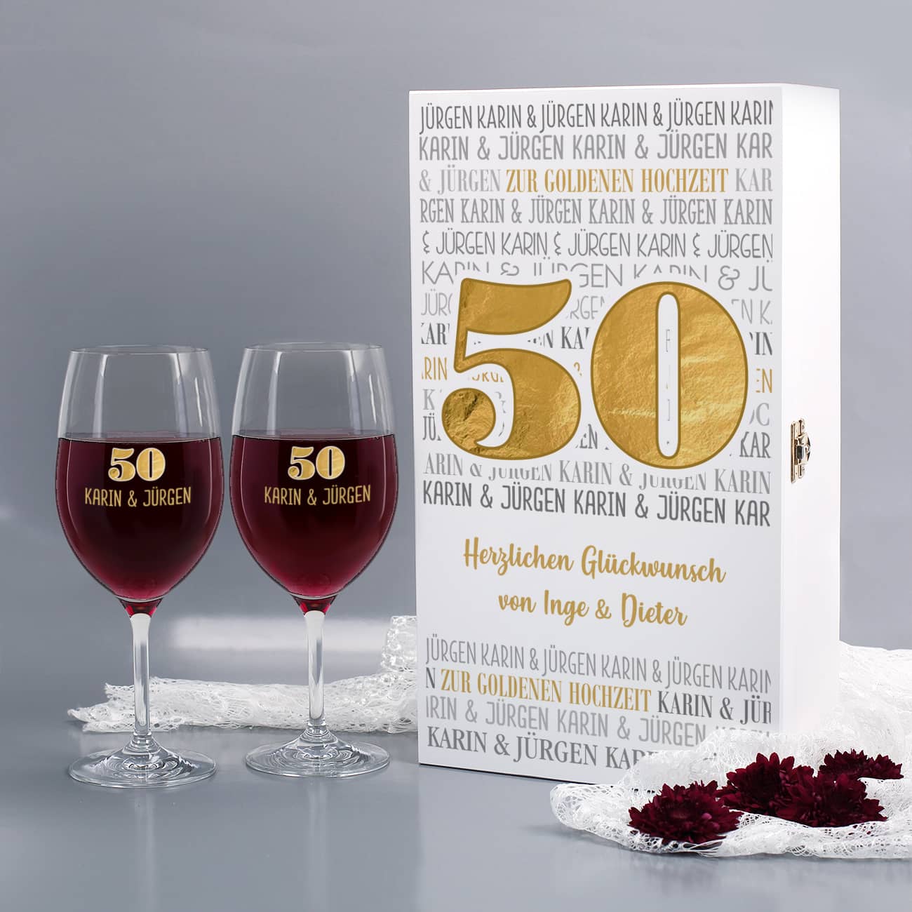 Weingläser zur goldenen Hochzeit in personalisierter Holzbox