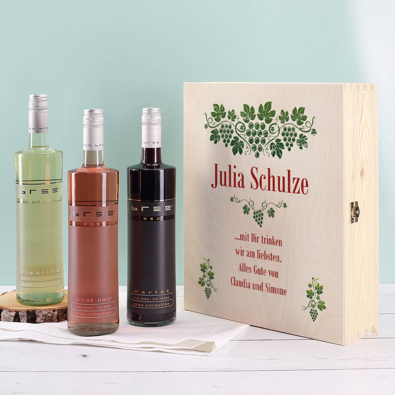 Weingeschenkset Rebe mit 3 Flaschen Bree Wein und Wunschtext
