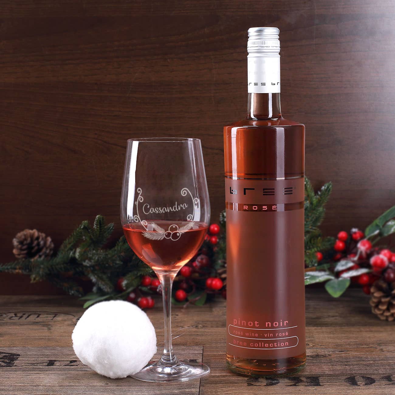 Weinglas mit Kranz und Namensgravur