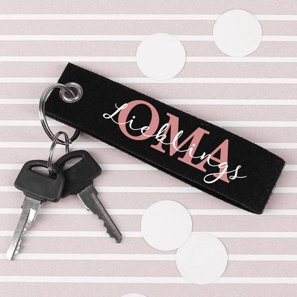 OMA Schriftzug mit Text personalisiert, beispielsweise Name oder Adjektiv