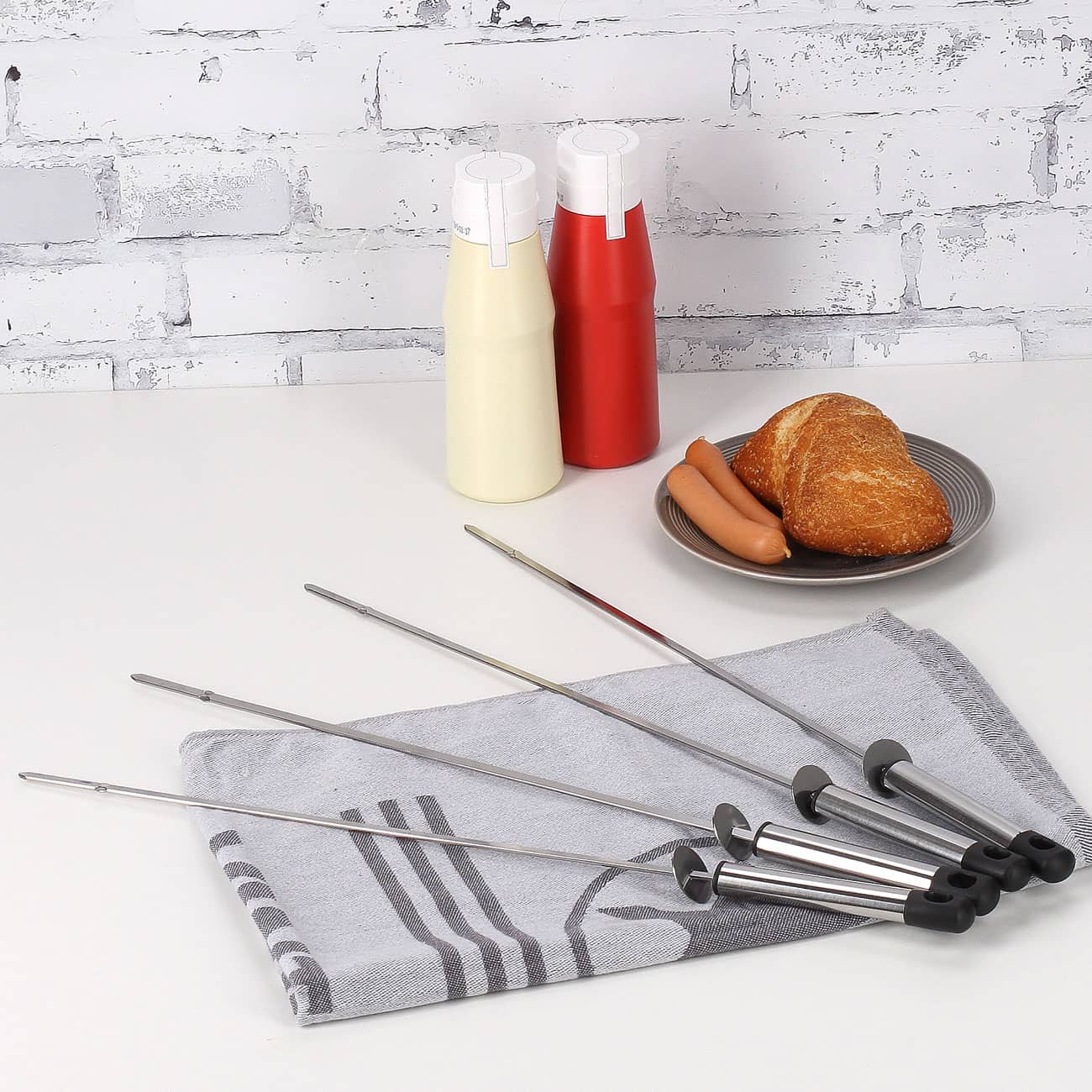 Grillset mit graviertem Koffer in zwei verschiedenen Größen