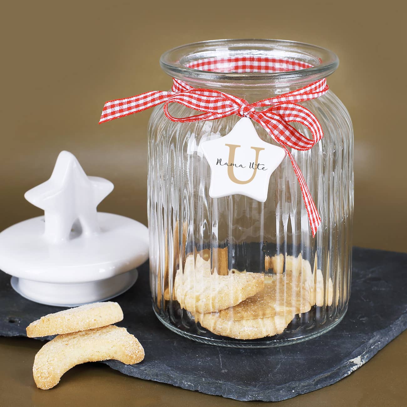 Mit Name und Initial nach Wunsch personalisiert