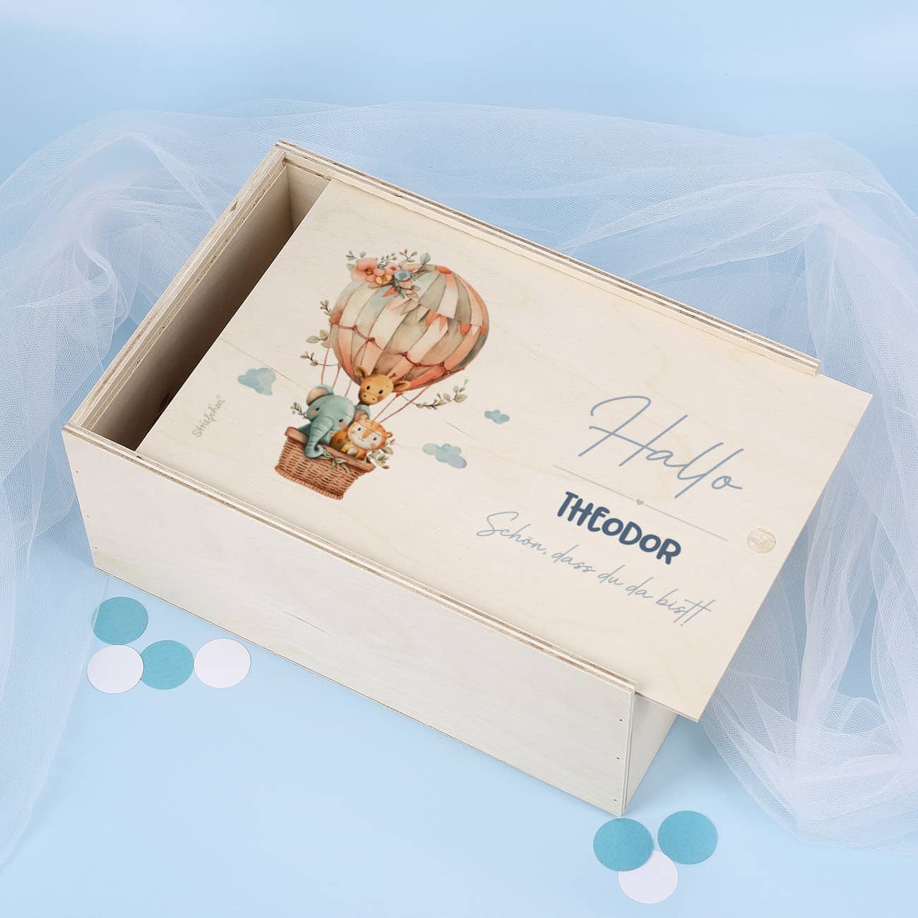 Name, Datum & Text auf Kiste personalisiert