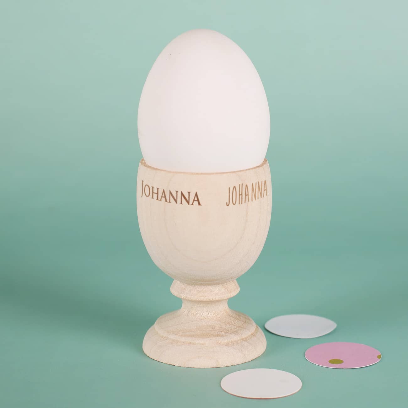 Eierbecher mit Ihrem Wunschnamen graviert