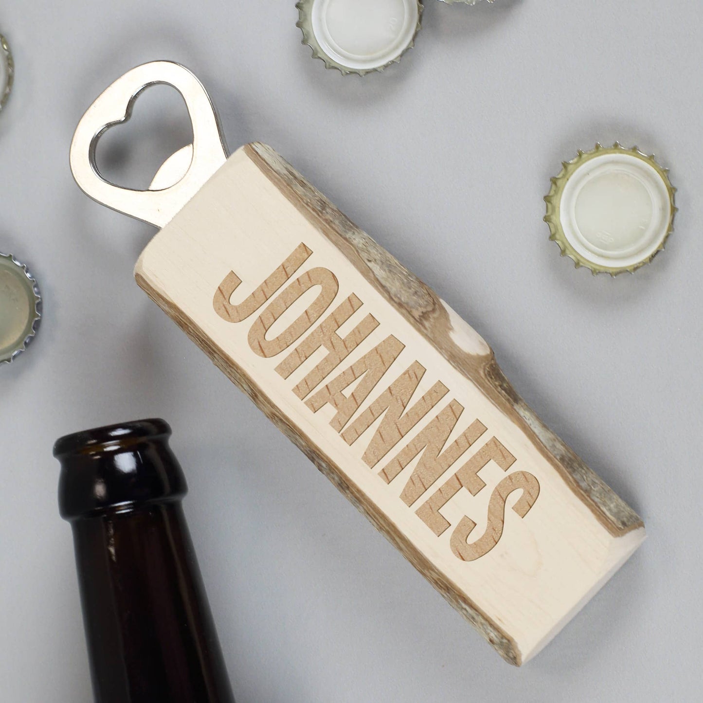 Flaschenöffner aus Naturholz mit Name personalisiert