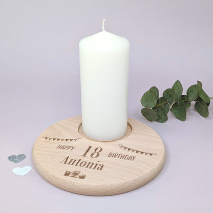 Geburtstags-Kerzenteller mit Name Antonia und Zahl 18, Stumpenkerze eingesetzt