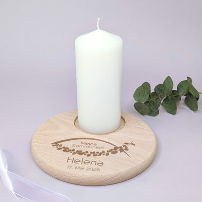 Kerzenteller aus Buchenholz mit Gravur zur Kommunion – mit Kerze, Name Helena und Datum