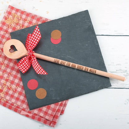 Holzlöffel mit Herz-Aussparung