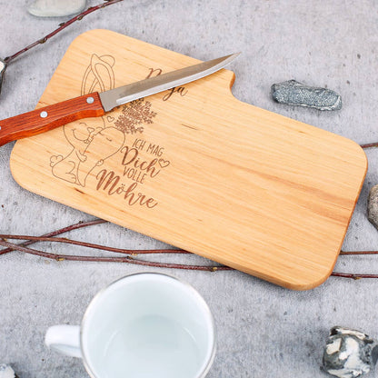 Praktisches Frühstücksbrett mit integriertem Messer