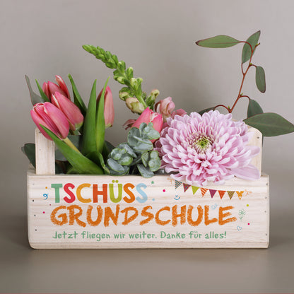 Tschüss Grundschule - Präsentkorb Pflanzkiste als Abschiedsgeschenk für Lehrer