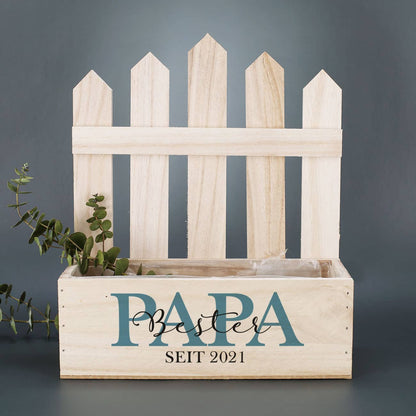Pflanzkorb auf Holz mit Zaun für Papa zum Vatertag