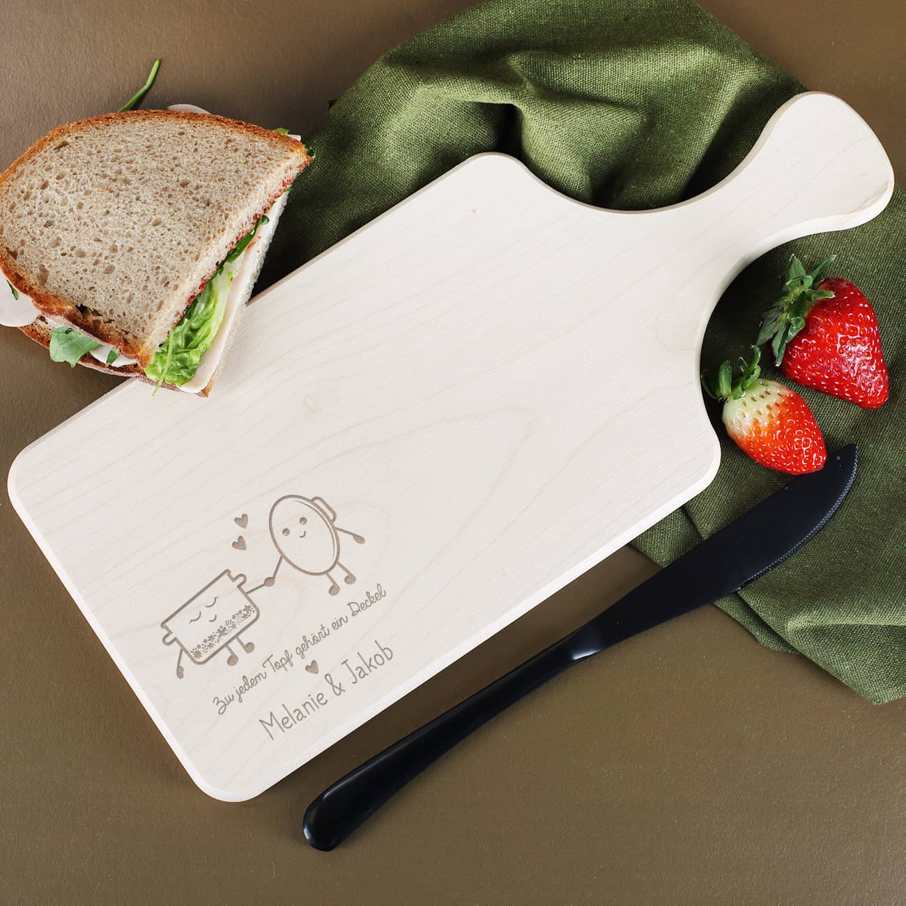 Graviertes Schneidebrett mit Topf und Deckel Motiv und Namen