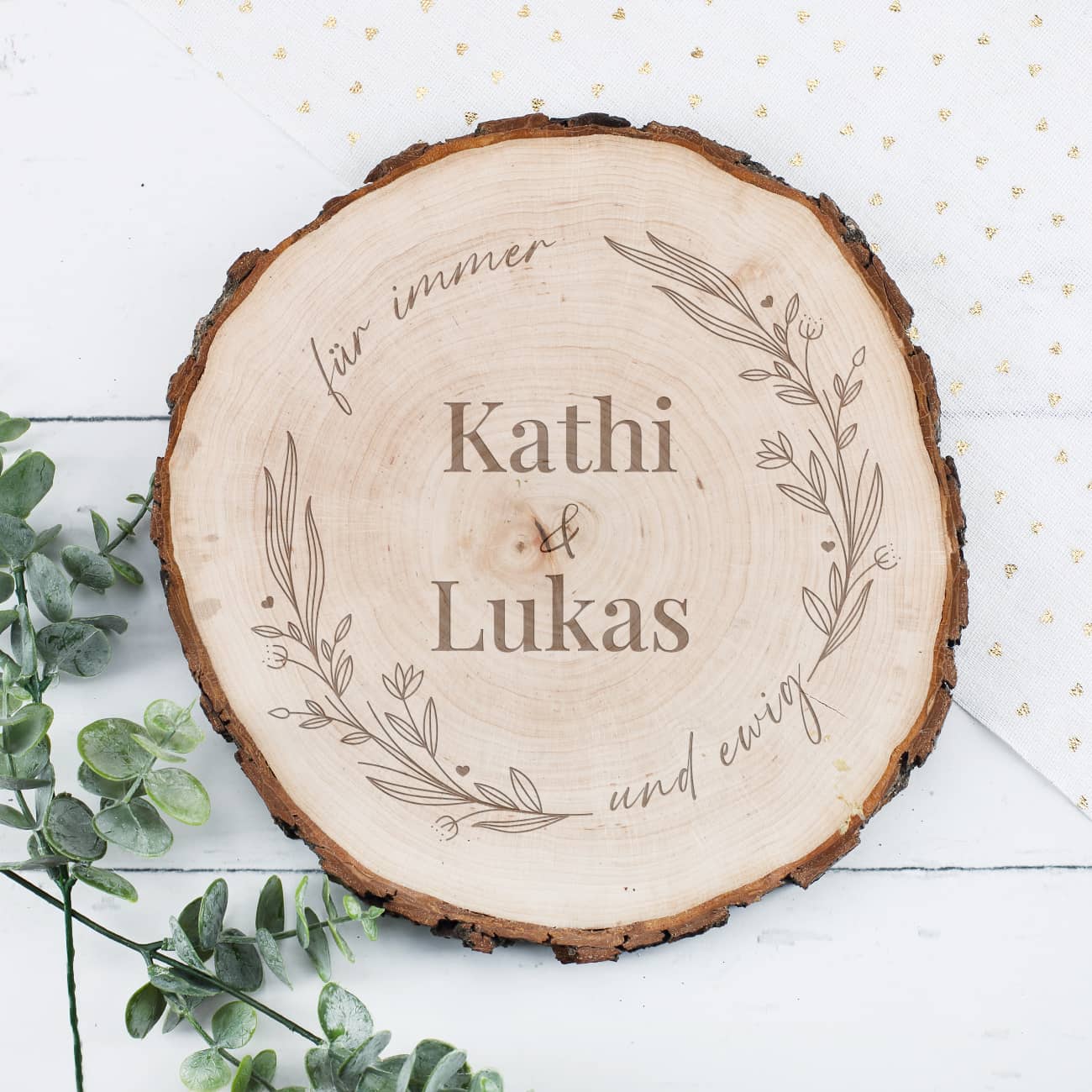 Dekorative Echtholzscheibe mit Hochzeitsmotiv