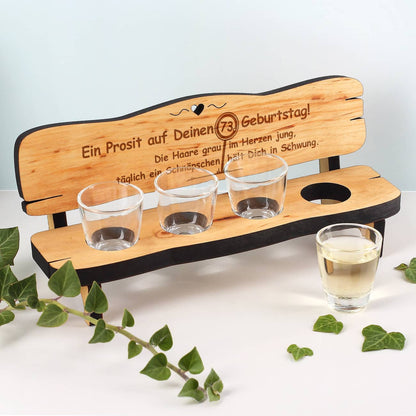 Persönliche Schnapsbank aus Holz mit 4 Gläsern