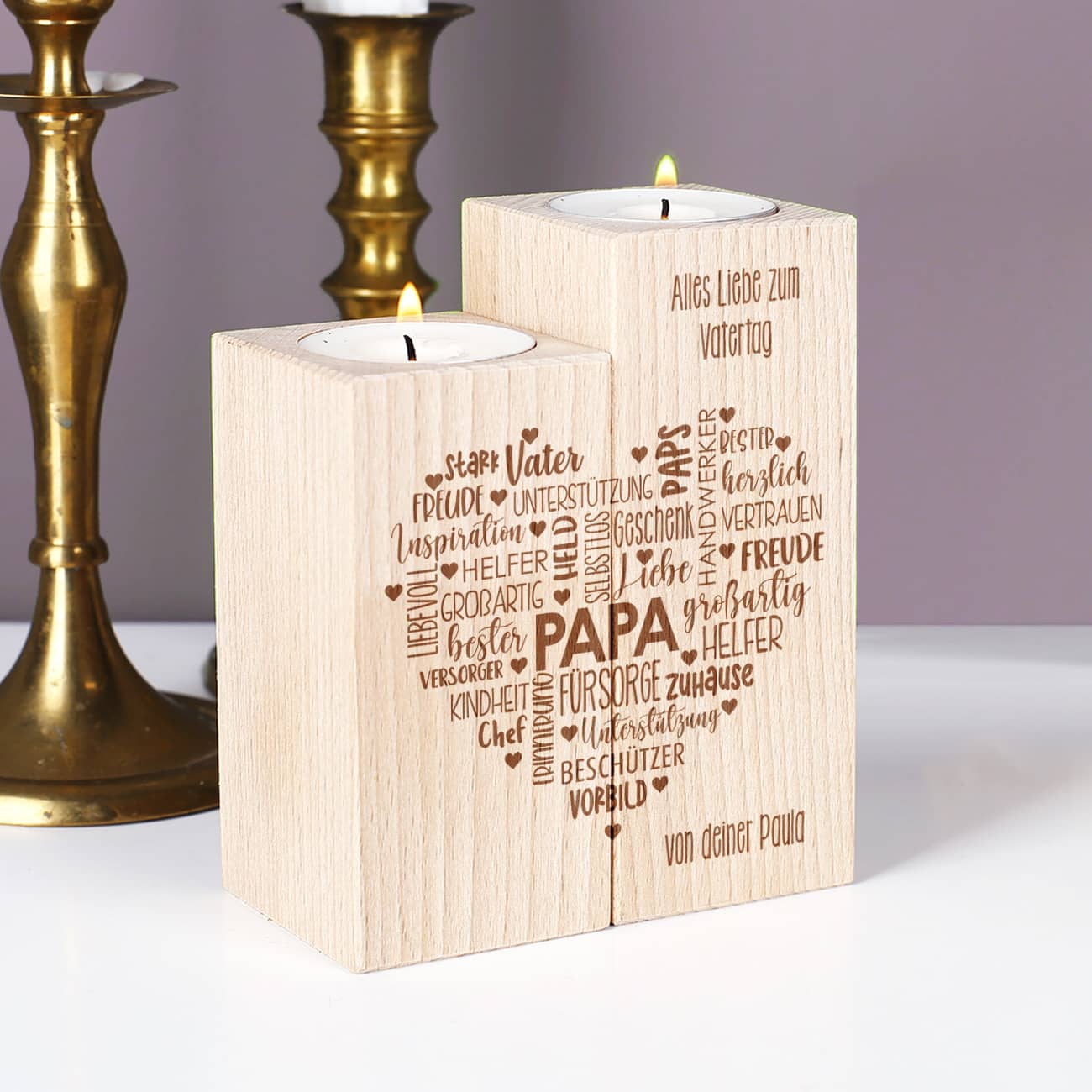 Teelichthalter aus Holz mit graviertem Herz & Wunschtext für Papas