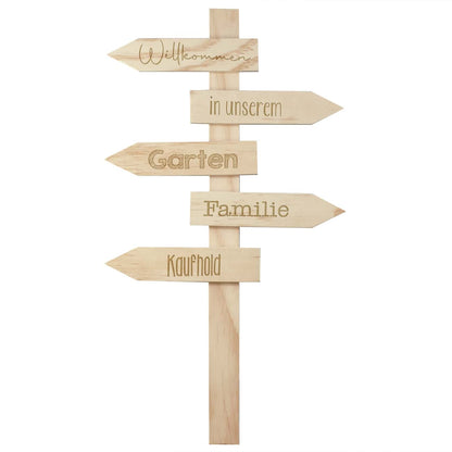 Individueller Wegweiser aus Holz
