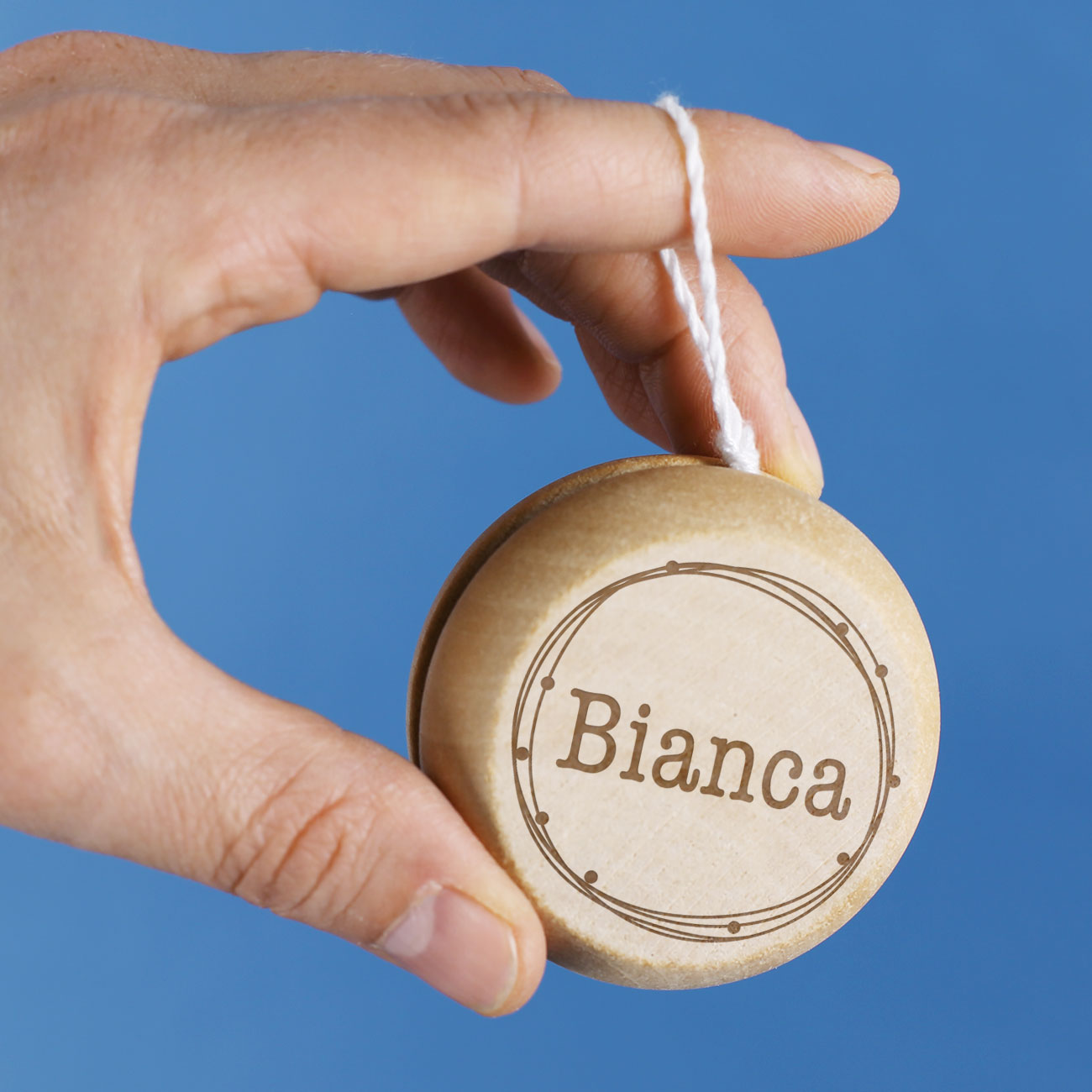 Holzjojo mit persönlicher Namensgravur