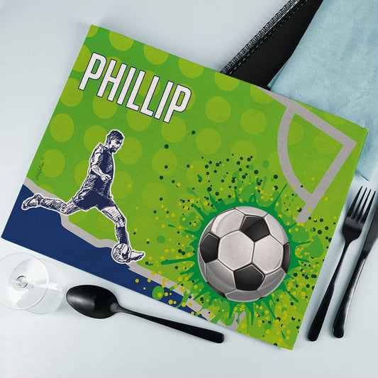 Platzdeckchen bedruckt mit Fußball und Fußballspieler mit Wunschname