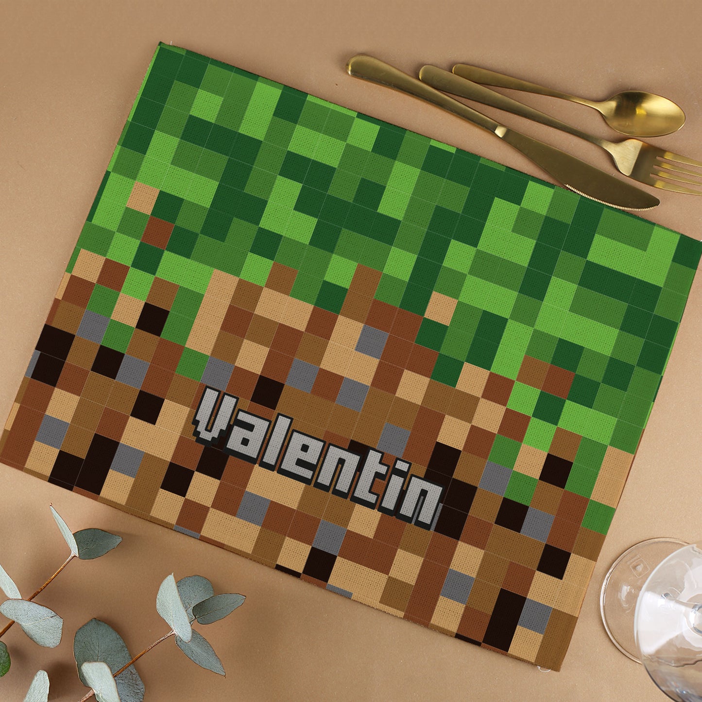 Platzdeckchen mit Pixelmotiv und Name – personalisiert für Kinder