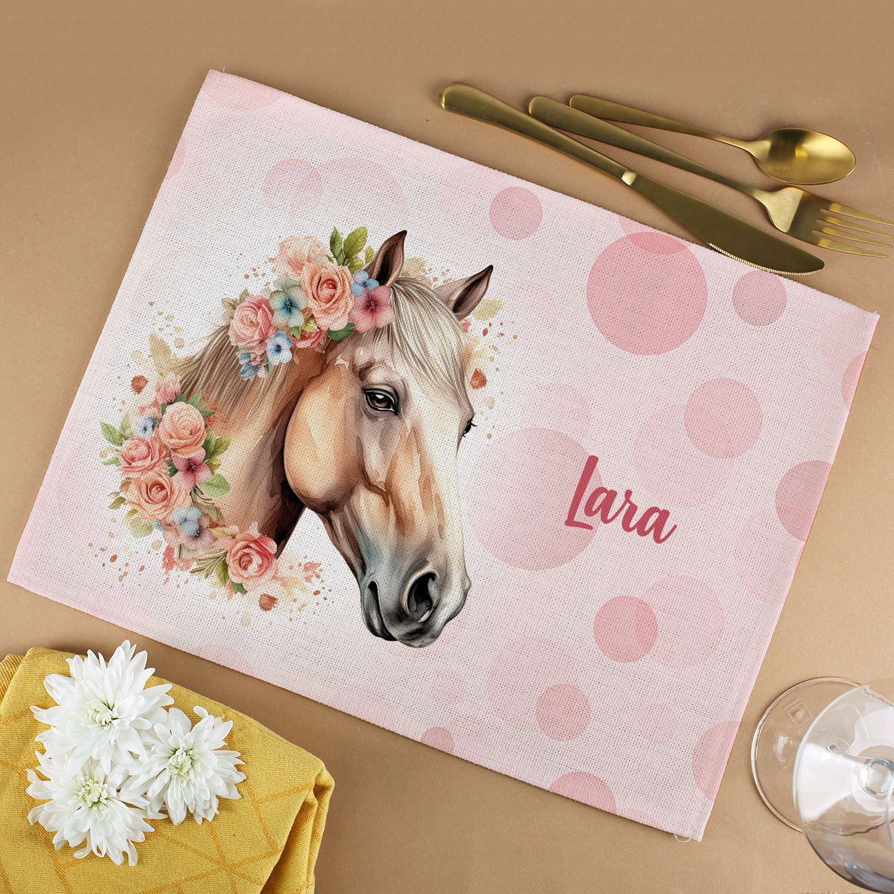Tischset mit Pferdemotiv und Name Lara – Frühstücksplatz für Kinder
