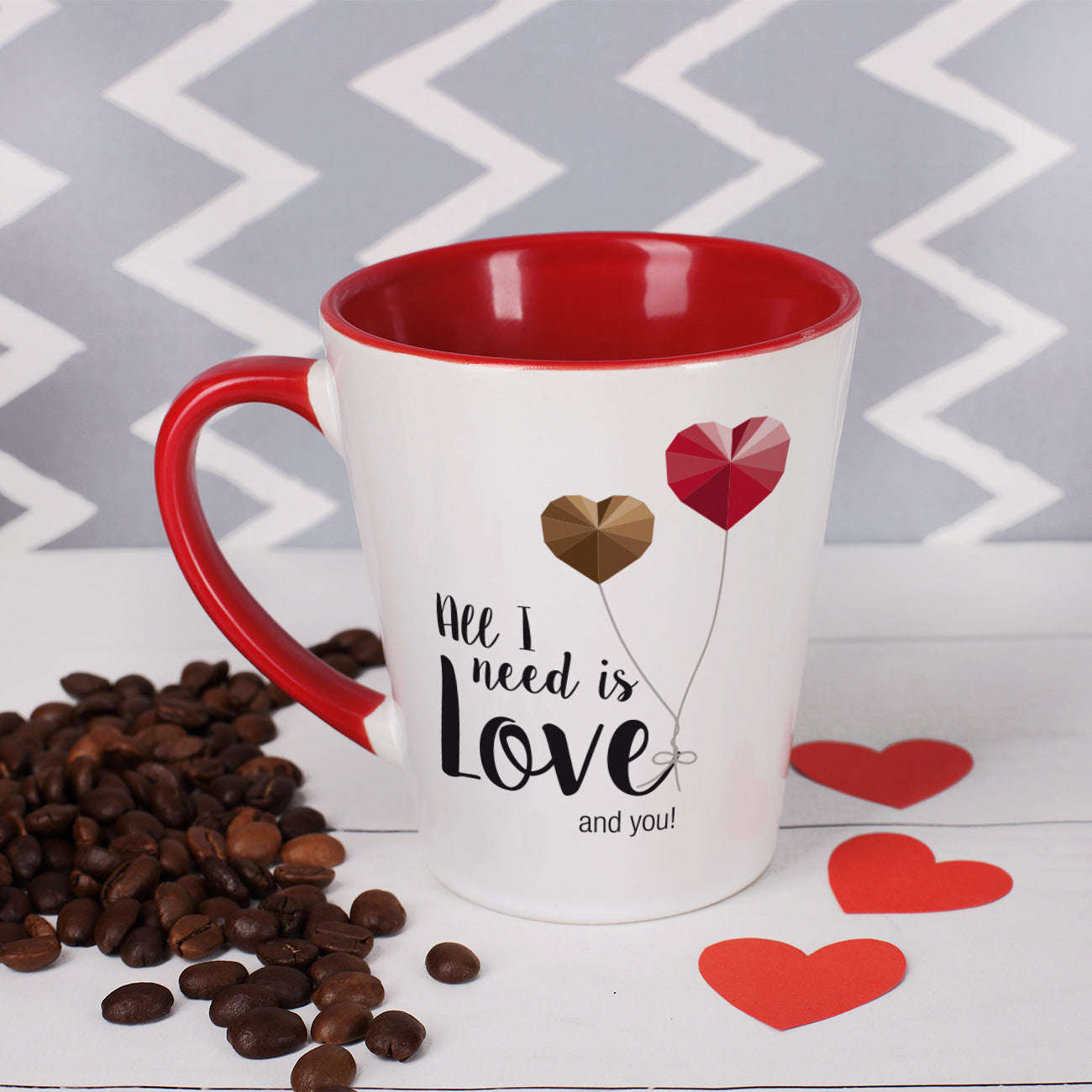 Tasse mit Wunschtext und Herzen | All I need is Love