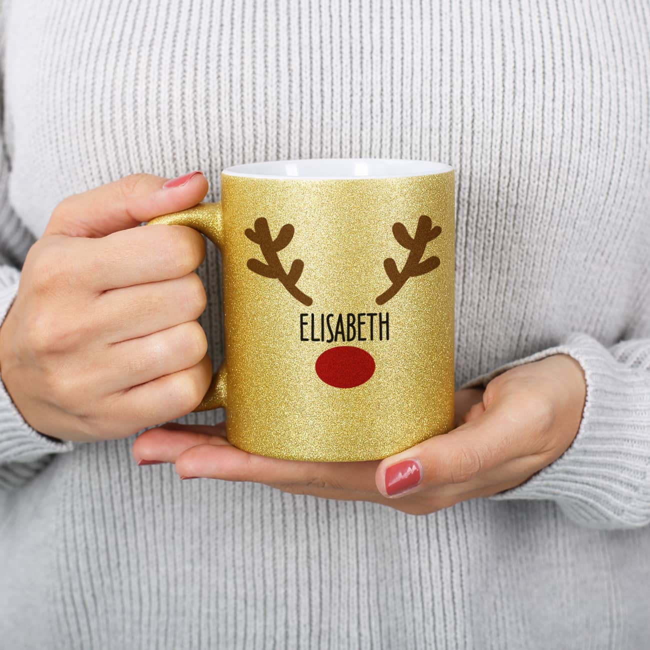 Goldene Glitzertasse mit Name und Rentier Motiv bedruckt