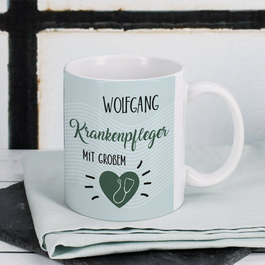 Tasse für einen Krankenpfleger mit großem Herz mit Name personalisiert