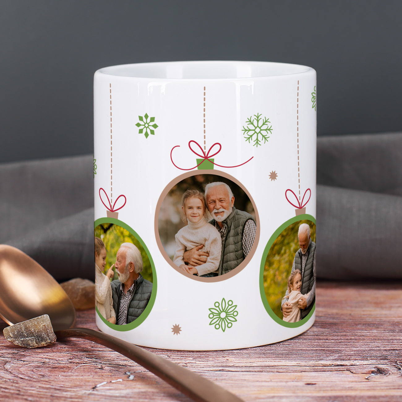 Personalisierte Weihnachtstasse mit Fotos personalisiert