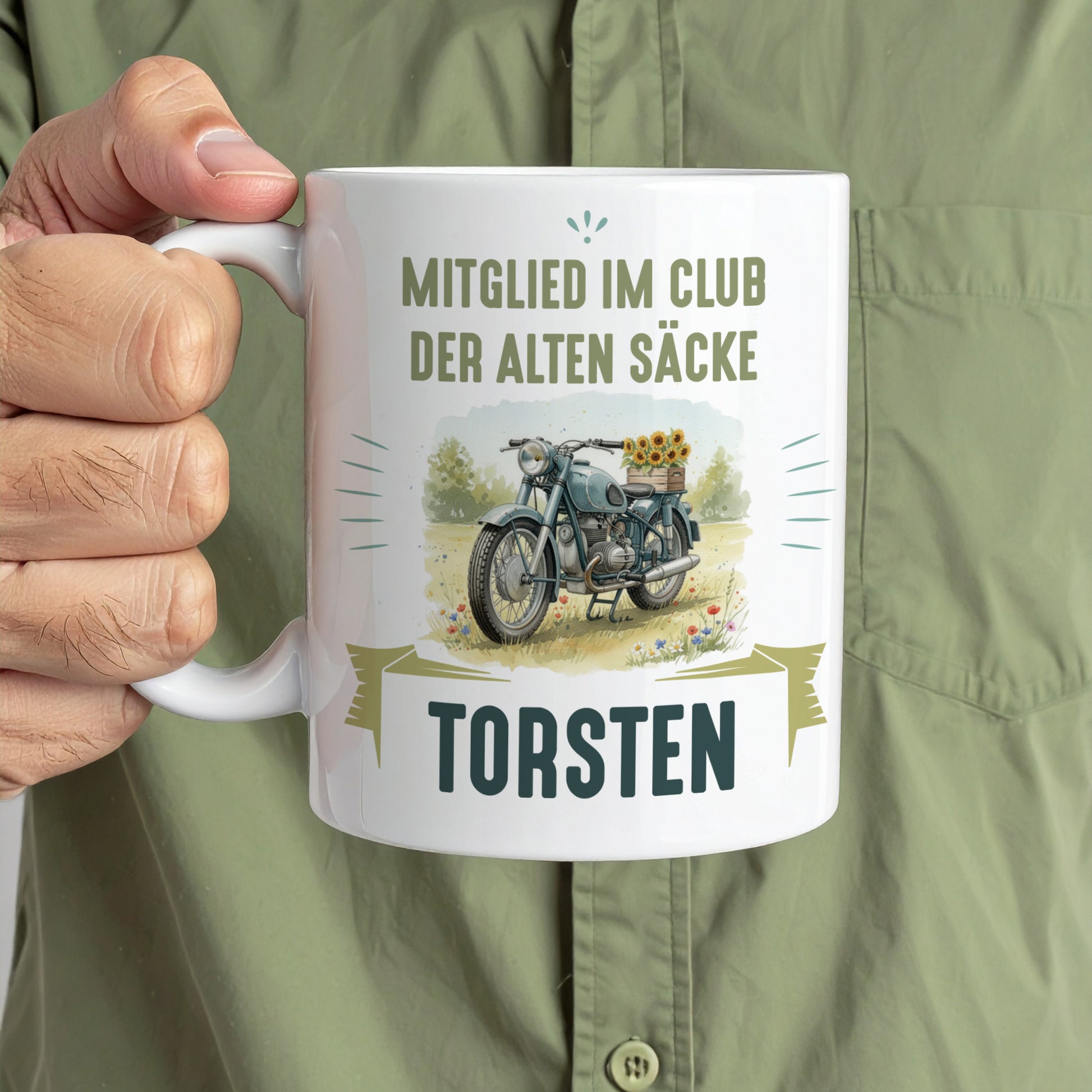 Personalisierte Biker-Tasse mit Retro-Motorrad und Name Torsten, Spruch "Mitglied im Club der alten Säcke"